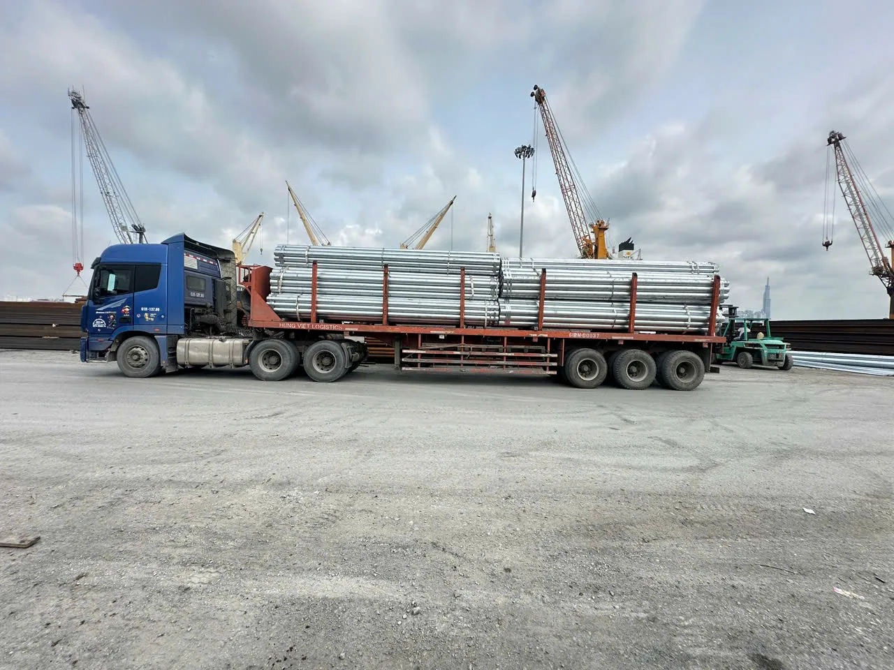 Bảng Giá Ống Thép Đen Mới Nhất 2023 - Đặc Điểm, Ứng Dụng và Quy Cách